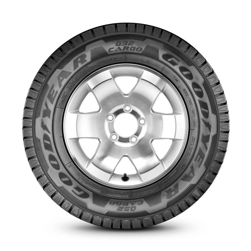 Pneu-Aro-15-Goodyear-G32-Cargo-195-70R15-104R-Hires-1.jpg