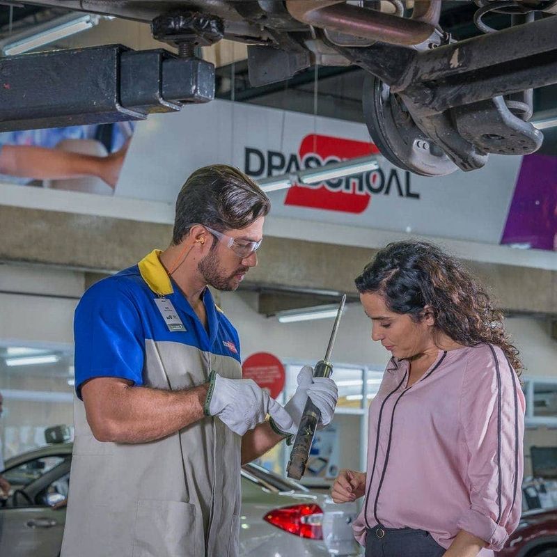 Troca-Par-Amortecedor-Suspensao-Carro-Caminhonete-SUV-Loja-DPaschoal